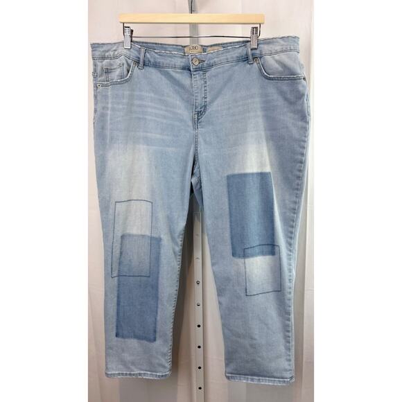 LOGO by Lori Goldstein 20WP Shadow Patch Boyfriend Jeans Zip Fly Light Wash Blue - Picture 1 of 8